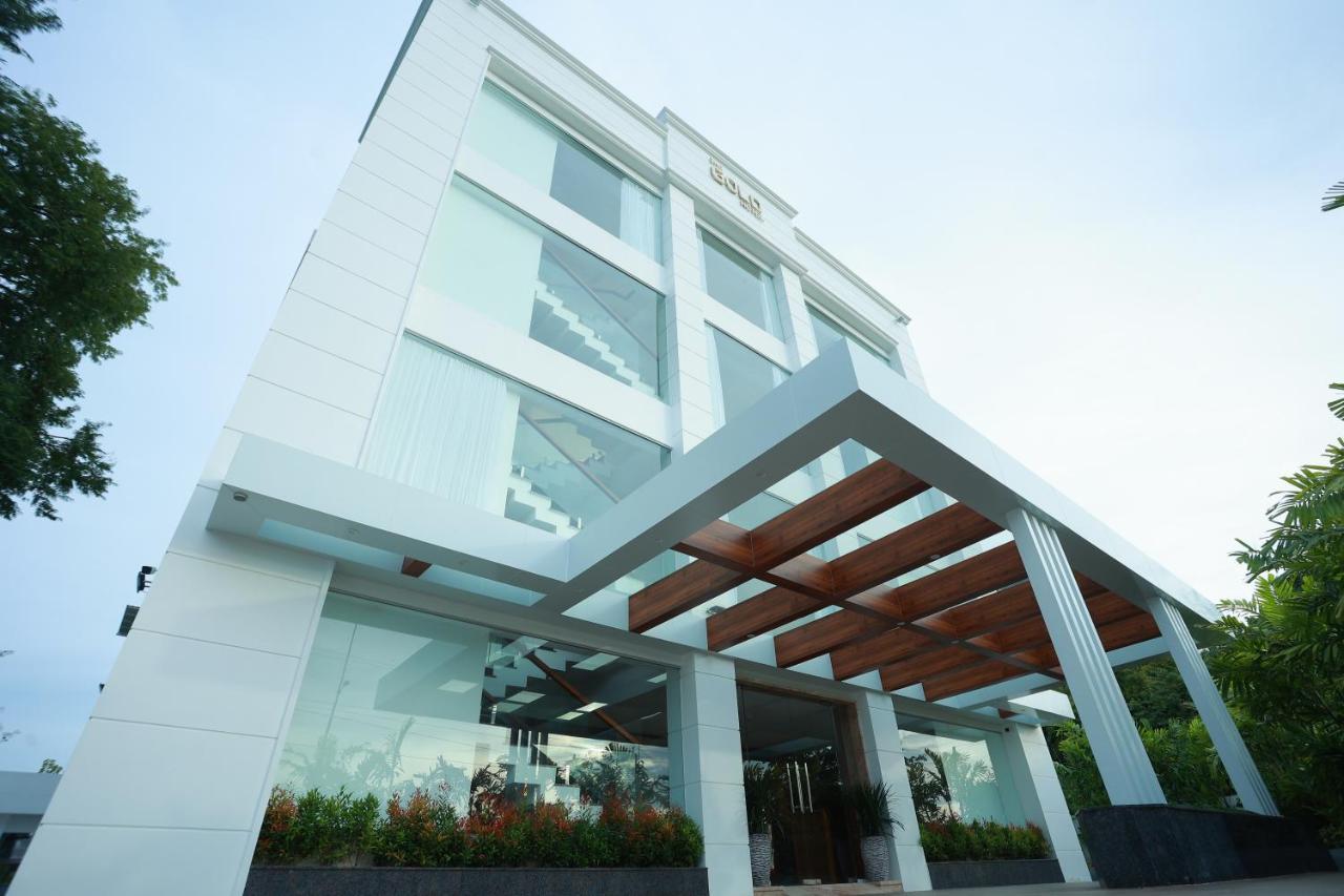 The Gold Hotel Palakkad Exterior foto